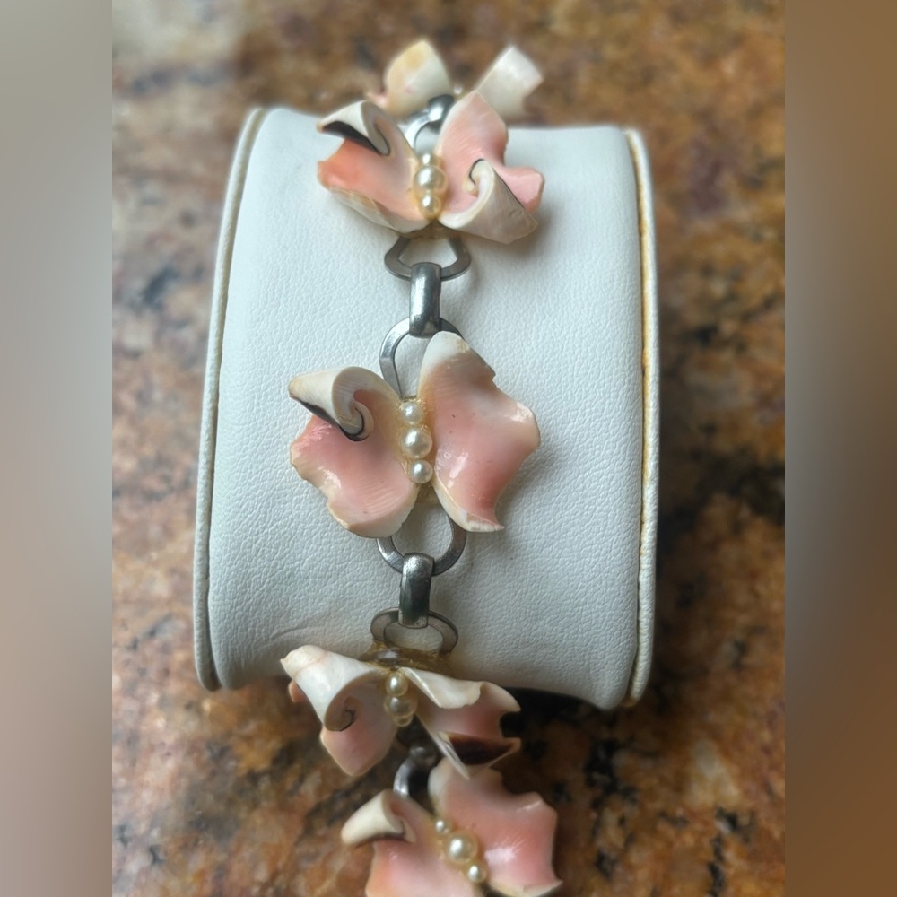 1940’s Vintage Curly Cue Coral Pink Shells & Faux Pearl Bracelet 7in Women - Picture 7 of 13
